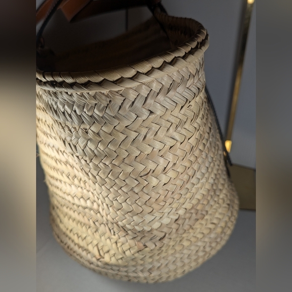 Loewe Large Basket Bag in Palm Leaf and Calfskin - Picture 5 of 9
